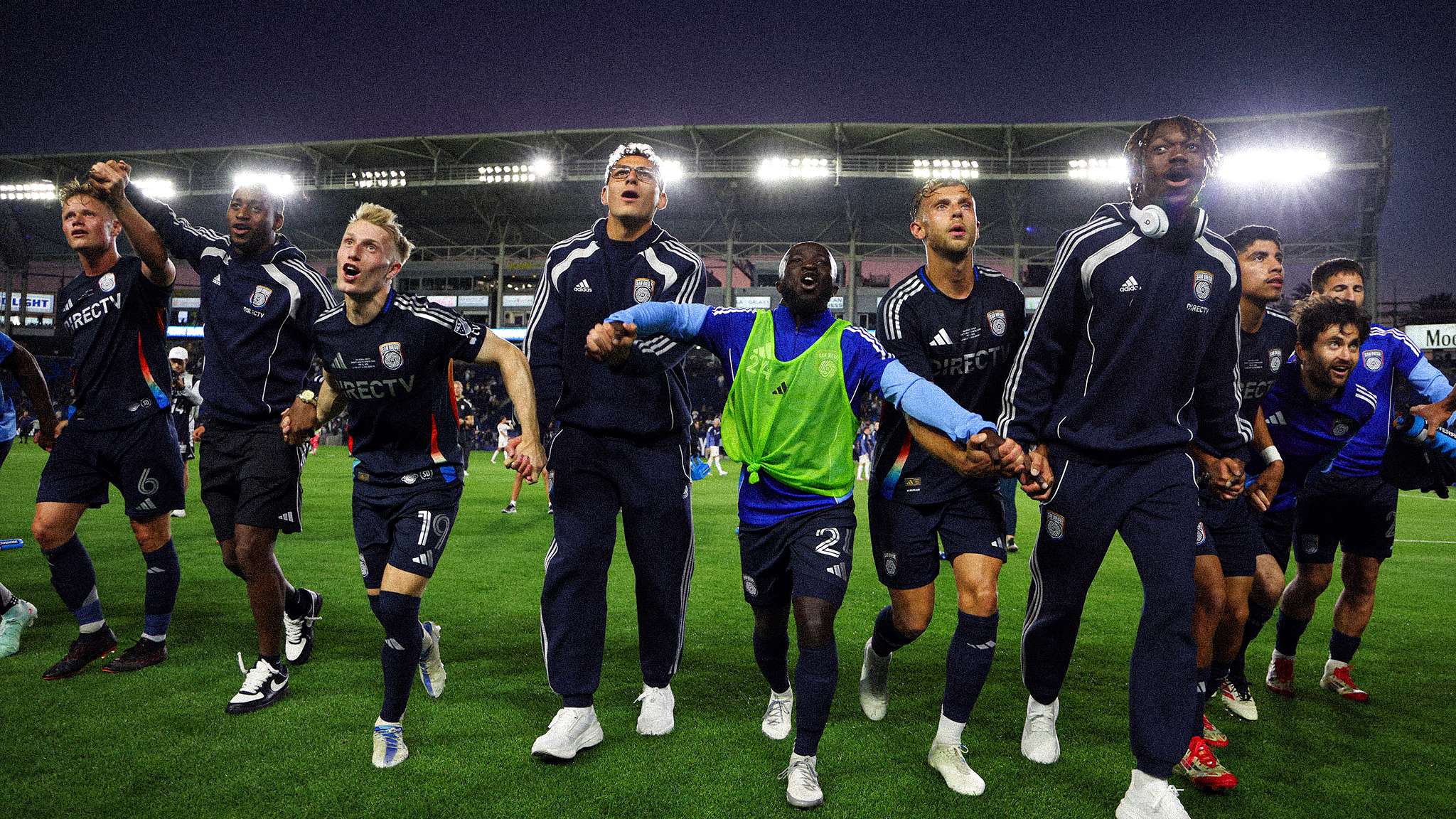 这种战术上 这种战术上