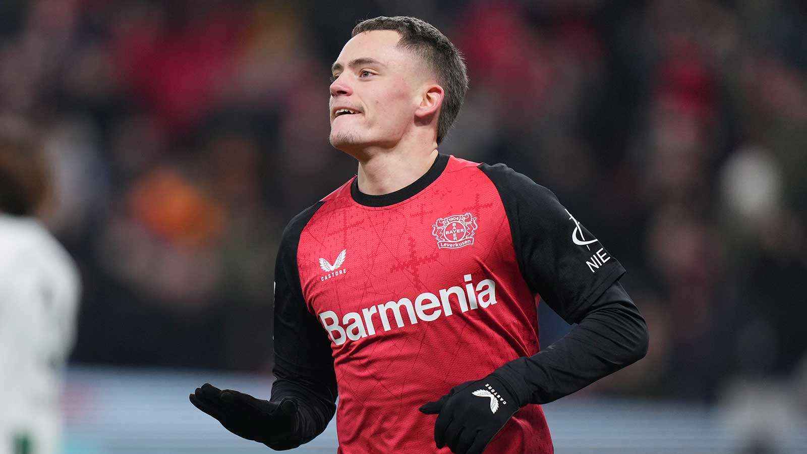 并在公众中 并在公众中